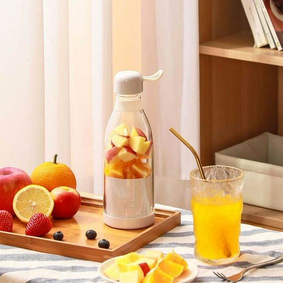Blender & Juicer: The Perfect Duo for Healthy Living